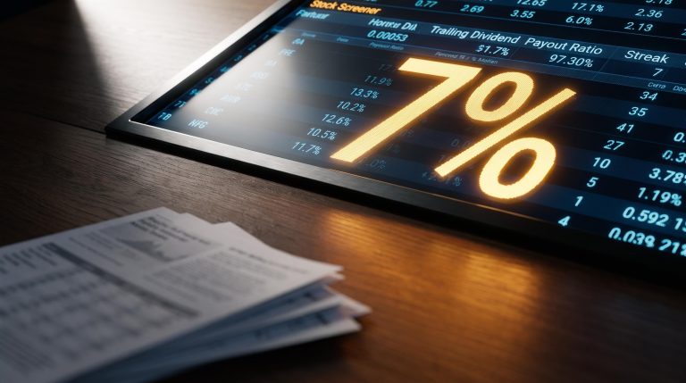 Stock screener glowing with a 7% dividend yield figure — the yield trap at the heart of dividend growth stocks evaluation